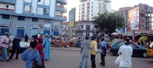 A Conakry, les populations sont pleine activité économique. A Conakry, les populations sont pleine activité économique.