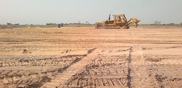 Le foncier, tout comme l'énergie et la gouvernance économique et financière méritent encore des réformes pour améliorer l'efficacité des investissements, et donc du climat des affaires au Sénégal. Le foncier, tout comme l'énergie et la gouvernance économique et financière méritent encore des réformes pour améliorer l'efficacité des investissements, et donc du climat des affaires au Sénégal.