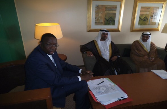 Mankeur Ndiaye, ministre sénégalais des affaires étrangères et son homologue des Emirats arabes unis. Mankeur Ndiaye, ministre sénégalais des affaires étrangères et son homologue des Emirats arabes unis.