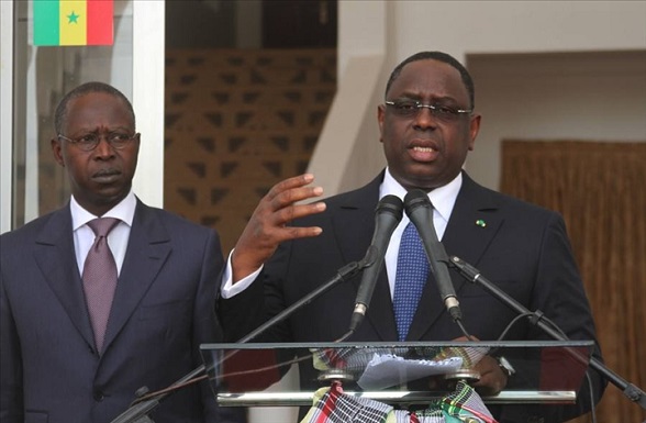 Le chef de l'Etat sénégalais, Macky Sall, a pris une série de décisions visant à nommer des gouverneurs et préfets. Le chef de l'Etat sénégalais, Macky Sall, a pris une série de décisions visant à nommer des gouverneurs et préfets.