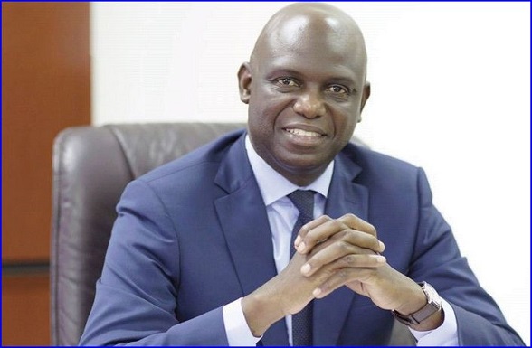 Mansour Faye présente le bilan 2016 de son département à la presse. Mansour Faye présente le bilan 2016 de son département à la presse.
