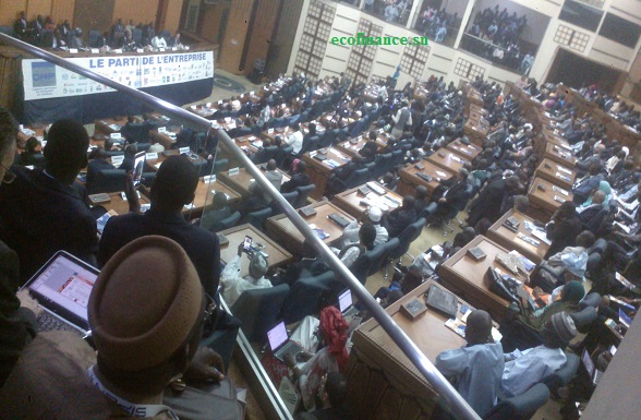 L'ouverture par le premier ministre, Mohamed B. A. Dionne, des assises de l'entreprise initiée par le Cnp. L'ouverture par le premier ministre, Mohamed B. A. Dionne, des assises de l'entreprise initiée par le Cnp.