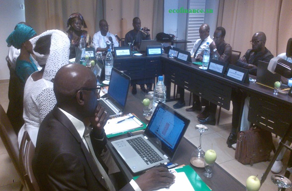 Mahanta Guèye, conseiller technique au ministère en charge de l'Energie, s'exprimant sur les enjeux de l’exploration et la production de pétrole et de gaz. Mahanta Guèye, conseiller technique au ministère en charge de l'Energie, s'exprimant sur les enjeux de l’exploration et la production de pétrole et de gaz.