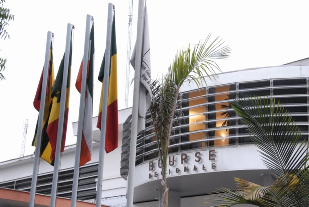 Bourse : La BRVM clôture la semaine à la semaine à la hausse Bourse : La BRVM clôture la semaine à la semaine à la hausse