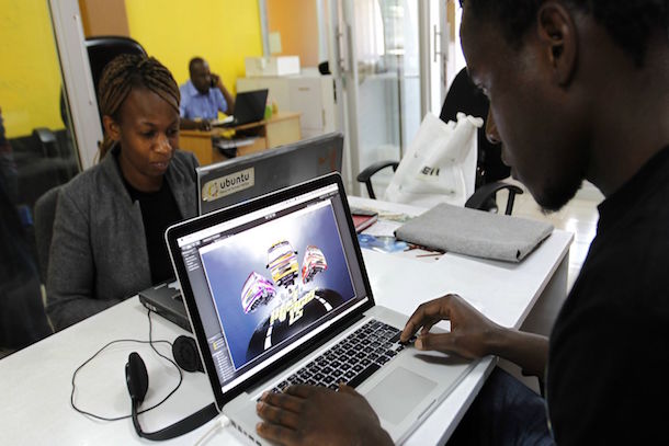 Internet : le Kenya, pays le plus connecté du continent africain Internet : le Kenya, pays le plus connecté du continent africain