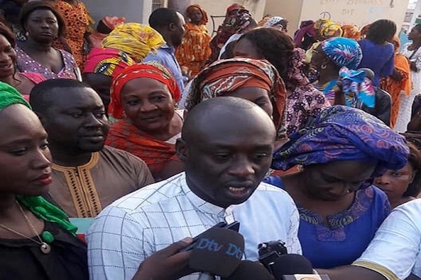 Pikine-Est : Issakha Diop octroie 100 millions de francs CFA aux femmes Pikine-Est : Issakha Diop octroie 100 millions de francs CFA aux femmes