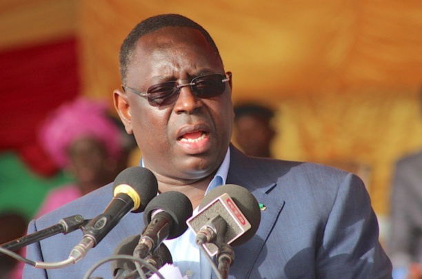 ENA: Macky Sall inaugure le centre de formation permanente et pose la première pierre du centre aéré bioclimatique de l’école