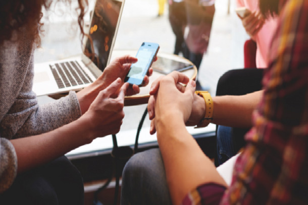 La génération Z, mobile first, induit des changements d’usages en matière de messagerie. Comment les acteurs principaux se positionnent et qui sont les nouveaux entrants ?