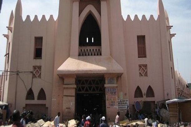 -Mali : le turque PACRAY rénove le marché Rose de Bamako -Mali : le turque PACRAY rénove le marché Rose de Bamako