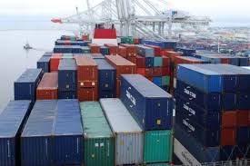Commerce : Le déficit commercial en réduction de 24,3 milliards Commerce : Le déficit commercial en réduction de 24,3 milliards