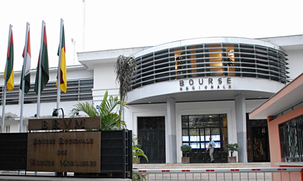 Rapport 2017 Africa Capital Market Watch : Le Marché Financier Régional de l’UEMOA honoré Rapport 2017 Africa Capital Market Watch : Le Marché Financier Régional de l’UEMOA honoré