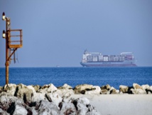 ​Méditerranée: 108 migrants autorisés à accoster en Sicile, incertitude pour les 234 à bord du «Lifeline»