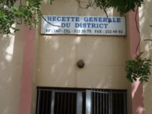 Fraude de 3 milliards FCFA et des achats fictifs de plus de 70 millions à la Paierie Générale du Trésor (PGT) : Les travailleurs réclament le départ illico du Payeur Fraude de 3 milliards FCFA et des achats fictifs de plus de 70 millions à la Paierie Générale du Trésor (PGT) : Les travailleurs réclament le départ illico du Payeur