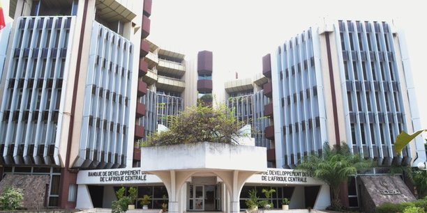 La BDEAC approuve des prêts conditionnés en faveur du Cameroun et de la Guinée Equatoriale La BDEAC approuve des prêts conditionnés en faveur du Cameroun et de la Guinée Equatoriale