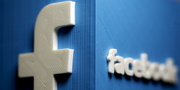 Après des scandales à répétition, Facebook anticipe un ralentissement de sa croissance Après des scandales à répétition, Facebook anticipe un ralentissement de sa croissance