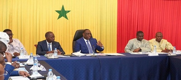 SENEGAL : un projet de loi de finances 2019 articulé autour du PSE SENEGAL : un projet de loi de finances 2019 articulé autour du PSE