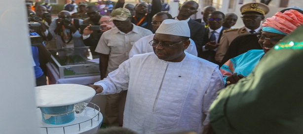 Lancement du PRAS avec la  pose de la première pierre de l'aéroport de Saint-Louis. Lancement du PRAS avec la  pose de la première pierre de l'aéroport de Saint-Louis.