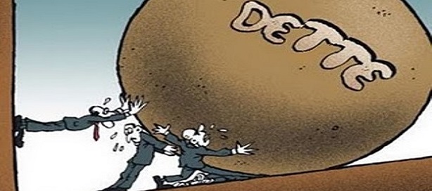 Ils ont beaucoup poussé pour diminuer le poids des dettes financières des entreprises. Ils ont beaucoup poussé pour diminuer le poids des dettes financières des entreprises.