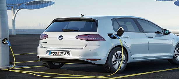 Le marché mondial des véhicules électriques rechargeables en hausse de 70 pour cent