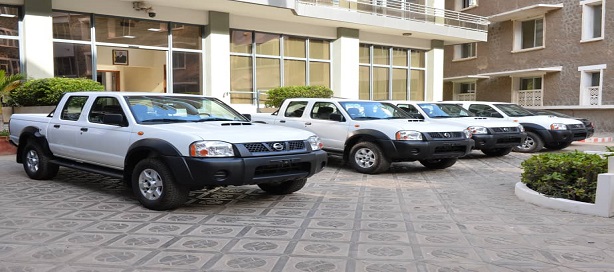 Quatre véhicules Pick-up offerts à l'Administration des douanes sénégalaises par la Compagnie sucrière sénégalaise pour lutter contre la fraude commerciale. Quatre véhicules Pick-up offerts à l'Administration des douanes sénégalaises par la Compagnie sucrière sénégalaise pour lutter contre la fraude commerciale.
