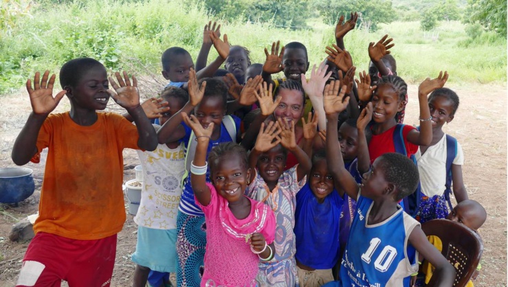 Avec des déjeuners quotidiens, ces élèves sénégalais peuvent afficher le sourire. Avec des déjeuners quotidiens, ces élèves sénégalais peuvent afficher le sourire.