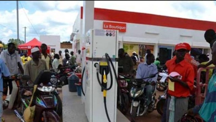 Le gouvernement du Sénégal bloque les prix du carburant et applique la vérité des prix pour les combustibles Le gouvernement du Sénégal bloque les prix du carburant et applique la vérité des prix pour les combustibles