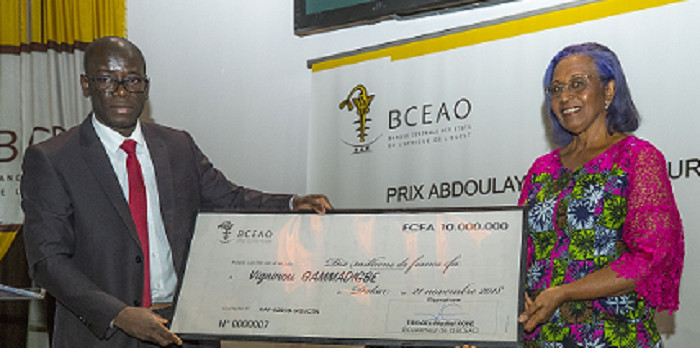 La Bceao lance un appel à candidatures pour l’édition 2020 du «Prix Abdoulaye FADIGA pour la promotion de la recherche économique» La Bceao lance un appel à candidatures pour l’édition 2020 du «Prix Abdoulaye FADIGA pour la promotion de la recherche économique»