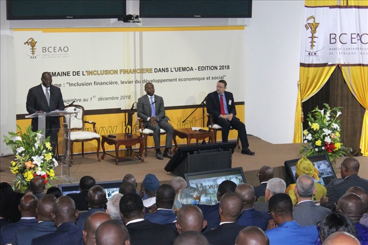 Education financière dans l'Uemoa. Education financière dans l'Uemoa.