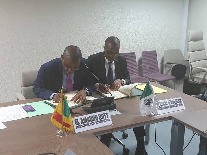 Signature convention de financement Sénégal-Bad sur le PAMRER-I du PSE.
