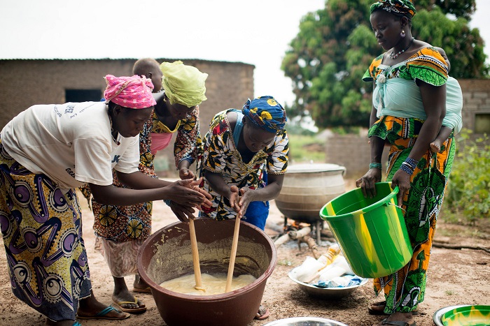 Emploi femmes et des jeunes au Sénégal Emploi femmes et des jeunes au Sénégal
