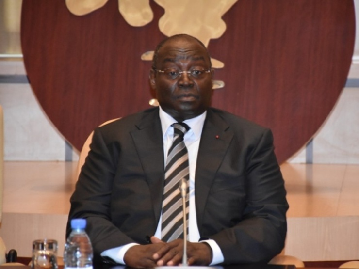 Thiémoko Meyliet Koné : «la performance du marché des titres publics vient souligner la nécessité de développer notre marché régional de la dette». Thiémoko Meyliet Koné : «la performance du marché des titres publics vient souligner la nécessité de développer notre marché régional de la dette».