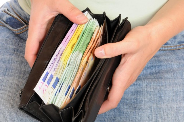 Dépréciation du pouvoir d'achat de l'euro.