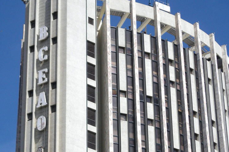 Guichet hebdomadaire des adjudications de la Bceao. Guichet hebdomadaire des adjudications de la Bceao.