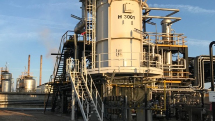 Cameroun : signature d’un contrat de vente «Scarabox®» entre Valtech Energy et Ecoslops