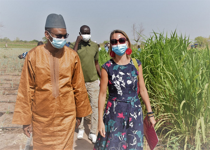 Moussa Baldé, ministre sénégalais de l'Agriculture et de l'Equipement rural, Olga Cabarga, ambassadrice du Royaume d'Espagne et Dorota Panczyk-Piqueray cheffe de Cooperation de la délégation de l´Union Européenne (UE) au Sénégal.