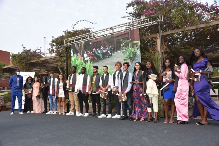 Enseignement supérieur Sénégal: les bons résultats du réseau dakarois au baccalauréat 2021 de l'Agence pour l’enseignement français à l’étranger Enseignement supérieur Sénégal: les bons résultats du réseau dakarois au baccalauréat 2021 de l'Agence pour l’enseignement français à l’étranger