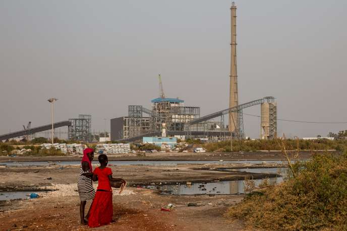 Centrale à charbon de Bargny au Sénégal.