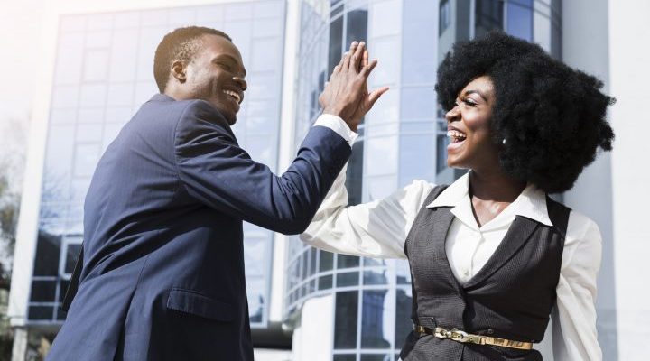 Un nouveau rapport met en lumière les discours persistants sur les affaires en Afrique, alors que le potentiel du continent continue d'être négligé. Un nouveau rapport met en lumière les discours persistants sur les affaires en Afrique, alors que le potentiel du continent continue d'être négligé.