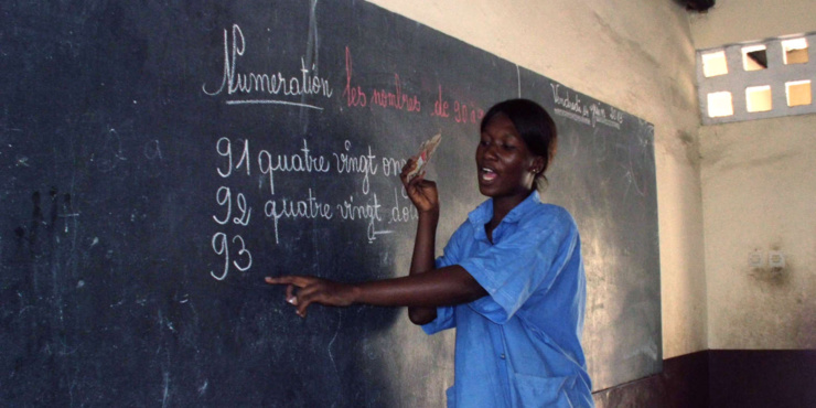 la langue française rayonne avec 321 millions de locuteurs dans le monde