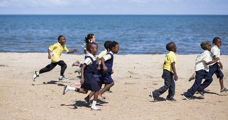 un nouveau rapport exhorte les gouvernements africains à éradiquer les accusations de sorcellerie contre les enfants
