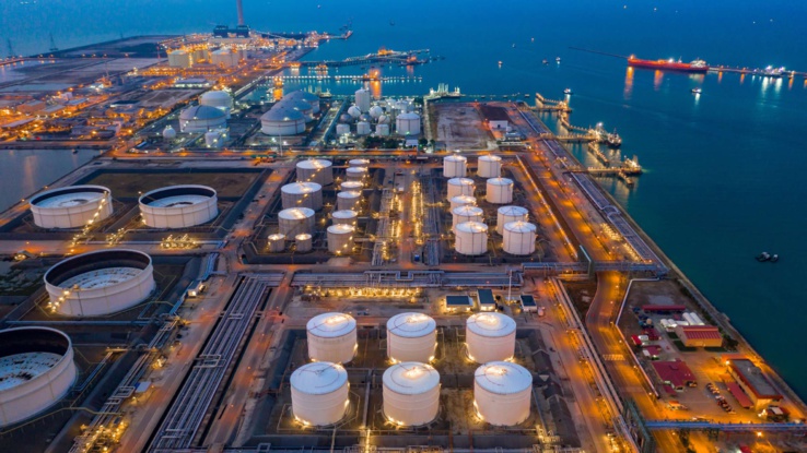 en 2020, les richesses en gaz naturel au large de la mauritanie et du sénégal ont fait l'objet du plus gros contrat à long terme de gaz naturel liquéfié signé cette année-là