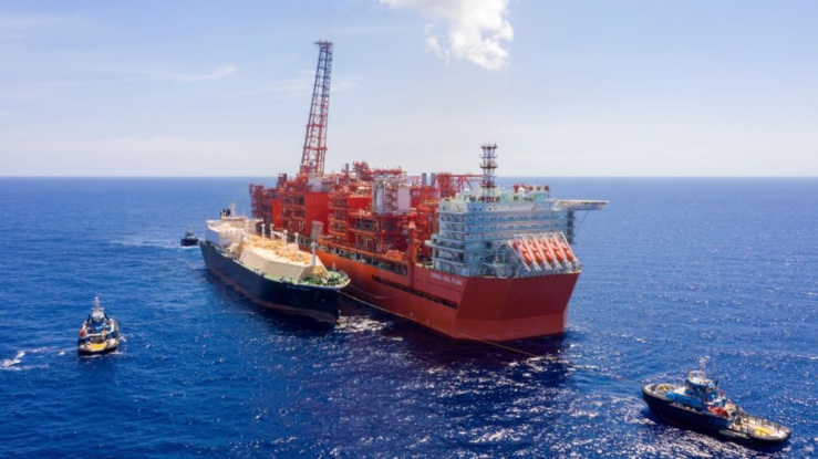 bp commence à expédier du gaz naturel liquéfié du premier projet de gnl au mozambique