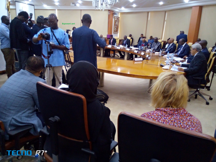 Cérémonie d'ouverture des travaux préparatoires de la création d’une banque centrale africaine sous la conduite de l’institut monétaire africain. Cérémonie d'ouverture des travaux préparatoires de la création d’une banque centrale africaine sous la conduite de l’institut monétaire africain.