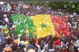 investir dans la jeunesse du sénégal : soutien populaire, priorités et performances