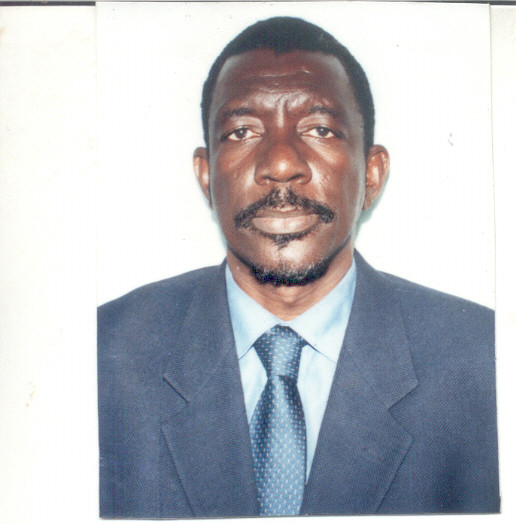 Guimba KONATE, auteur de l'article contribution. Guimba KONATE, auteur de l'article contribution.