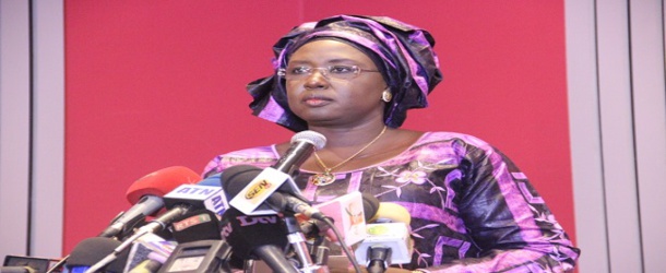 Maïmouna Ndoye Seck, ministre sénégalais en charge des Transports aériens Maïmouna Ndoye Seck, ministre sénégalais en charge des Transports aériens