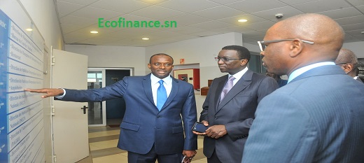 Le Dg de l'Ansd au ministre de l'Economie et son collègue du Budget les chantiers en cours. Le Dg de l'Ansd au ministre de l'Economie et son collègue du Budget les chantiers en cours.