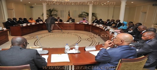 Le communiqué du conseil des ministres du 18 novembre 2015 Le communiqué du conseil des ministres du 18 novembre 2015
