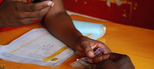 Les e-commerçants font recours aux nouveaux moyens de paiement, comme le mobile banking. Les e-commerçants font recours aux nouveaux moyens de paiement, comme le mobile banking.