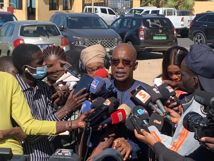 Le CDEPS réitère son exigence d'une indépendance absolue du CNRA et met en garde contre toute soumission aux pressions partisanes. Le CDEPS réitère son exigence d'une indépendance absolue du CNRA et met en garde contre toute soumission aux pressions partisanes.